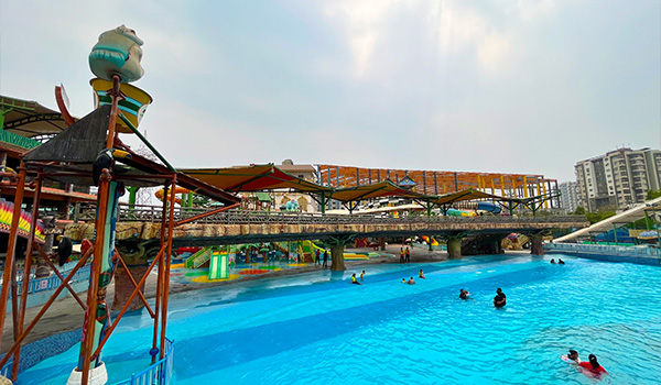 Aquamagicaa -Water-Park- perfect-destination-for-a-family-trip